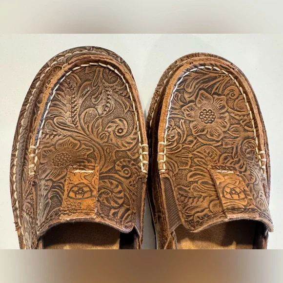 Ariat Cruiser Women's Brown Floral Embossed Leather Cruiser Shoe Size 8.5B NEW - Picture 2 of 10